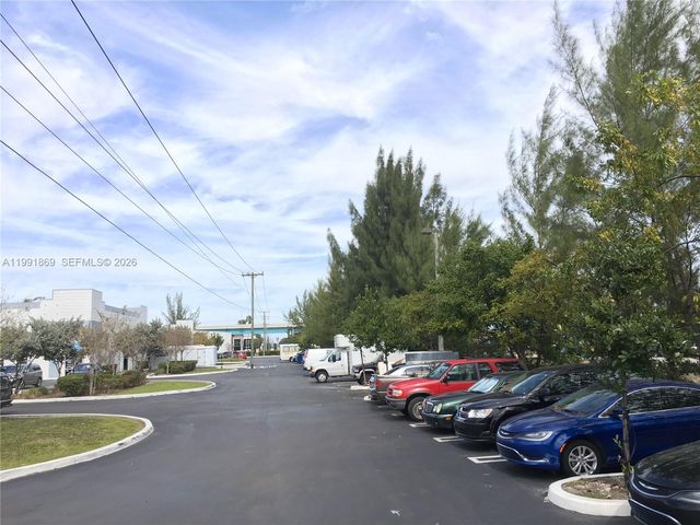 2355 NW 70th Ave D-3, Miami, FL 33122