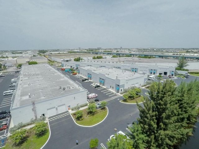 2355 NW 70th Ave D-3, Miami, FL 33122