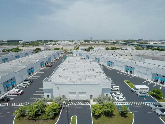 2355 NW 70th Ave D-3, Miami, FL 33122