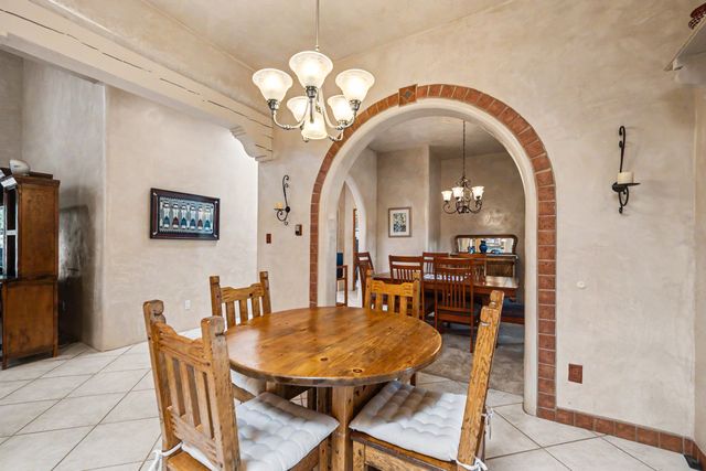 15 Calle Cal, Santa Fe, NM 87508