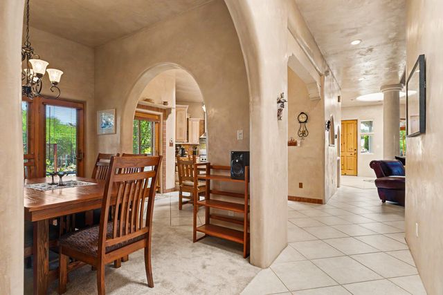 15 Calle Cal, Santa Fe, NM 87508
