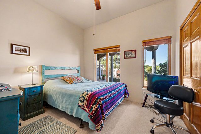 15 Calle Cal, Santa Fe, NM 87508
