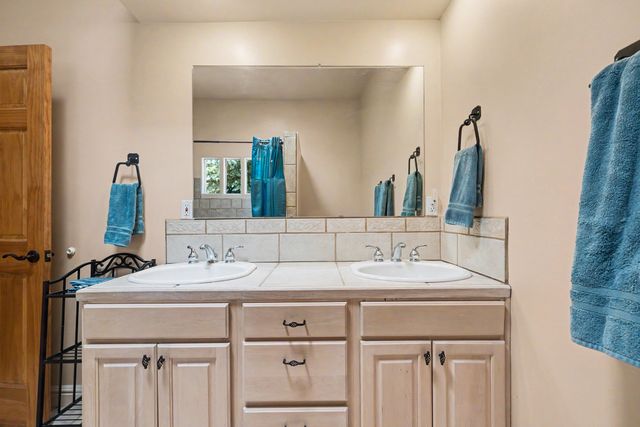 15 Calle Cal, Santa Fe, NM 87508