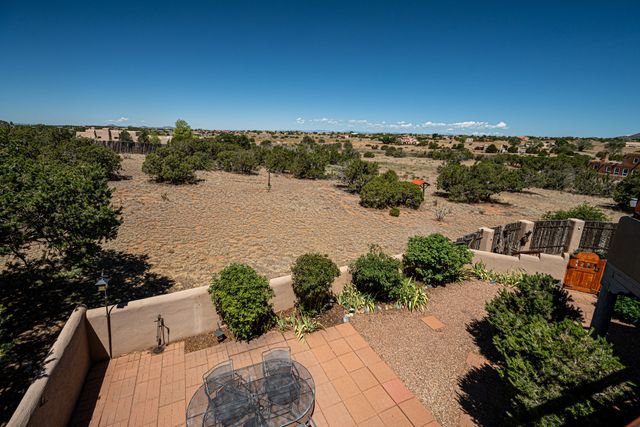 15 Calle Cal, Santa Fe, NM 87508