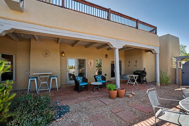 15 Calle Cal, Santa Fe, NM 87508