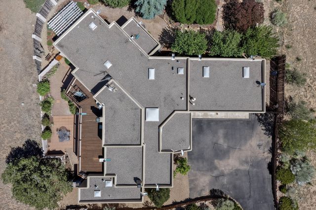 15 Calle Cal, Santa Fe, NM 87508