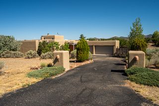 15 Calle Cal, Santa Fe, NM 87508