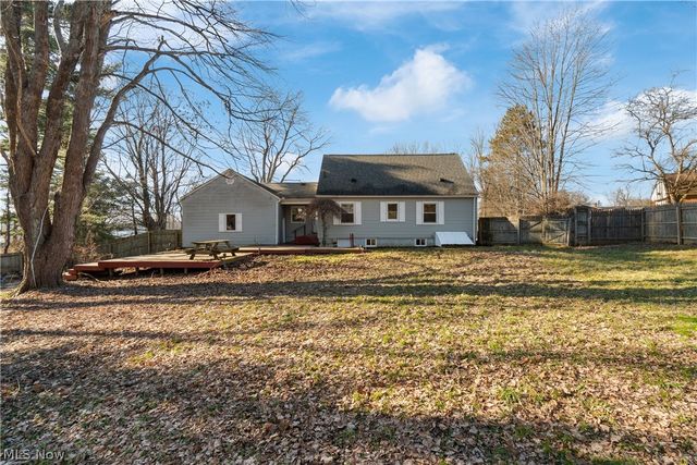 3616 Everett Drive, Norton, OH 44203