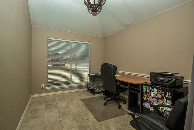 605 Lakeridge Drive, Lavon, TX 75166