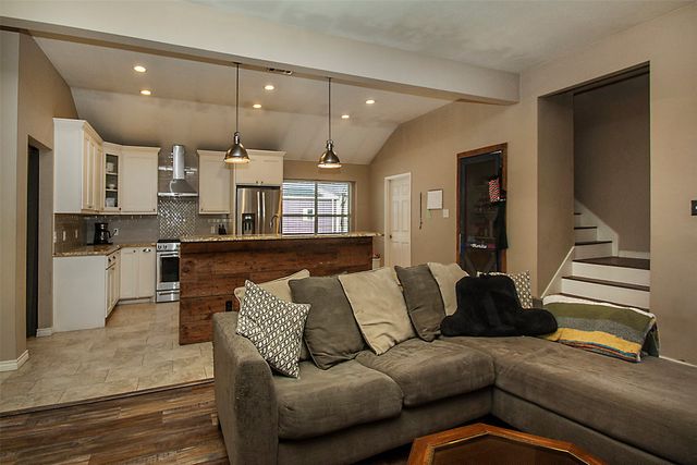 605 Lakeridge Drive, Lavon, TX 75166