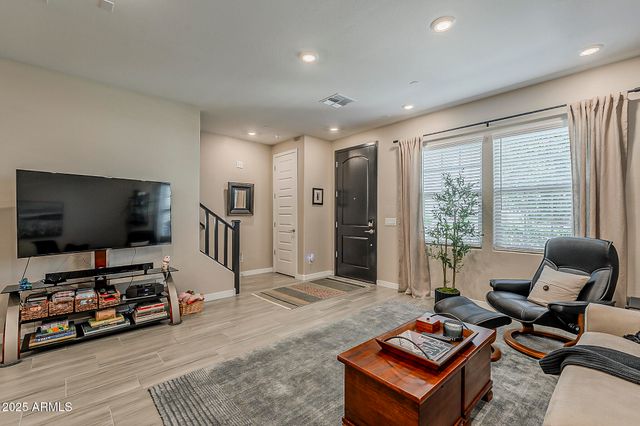 4077 S SABRINA Drive 70, Chandler, AZ 85248