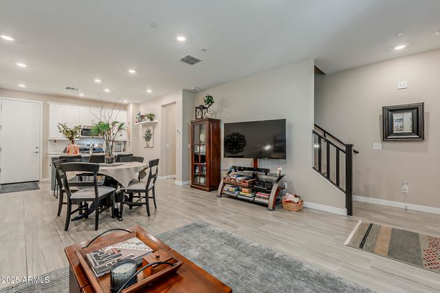 4077 S SABRINA Drive 70, Chandler, AZ 85248