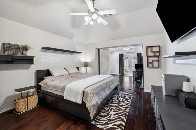 2802 White Sands Drive, Deer Park, TX 77536