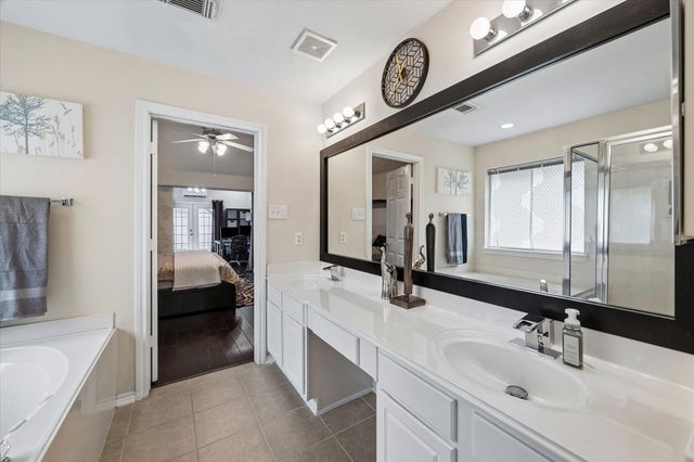 2802 White Sands Drive, Deer Park, TX 77536