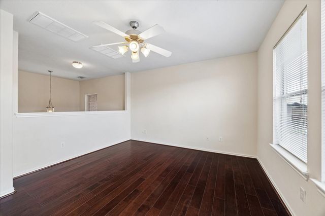 2802 White Sands Drive, Deer Park, TX 77536
