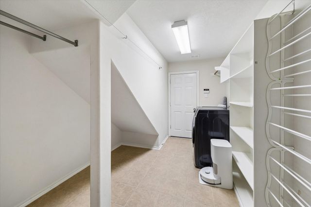 2802 White Sands Drive, Deer Park, TX 77536