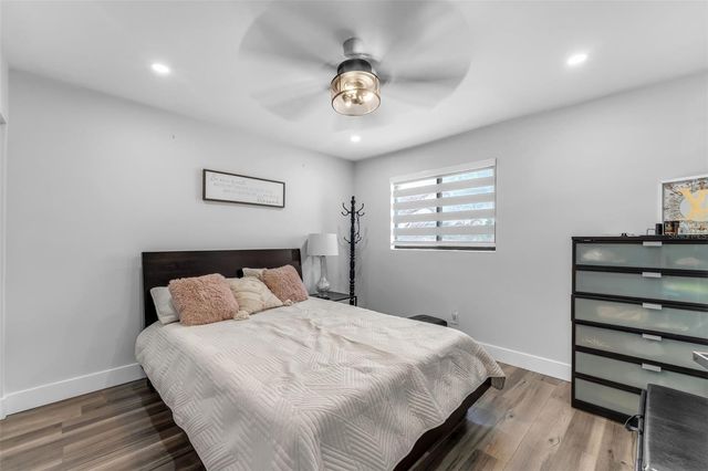 14932 SW 89TH ST, Miami, FL 33196