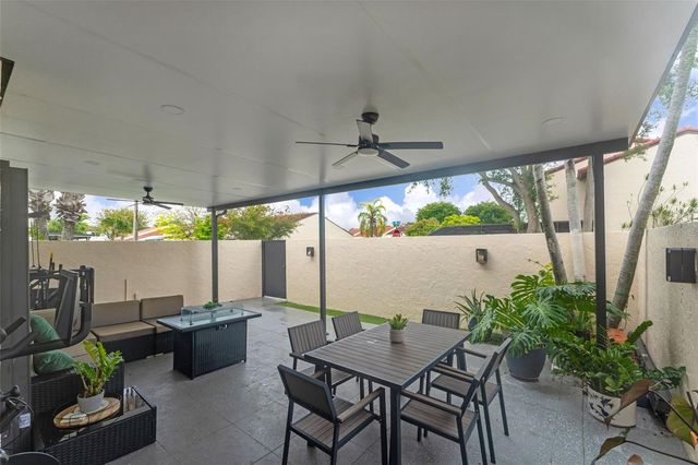 14932 SW 89TH ST, Miami, FL 33196