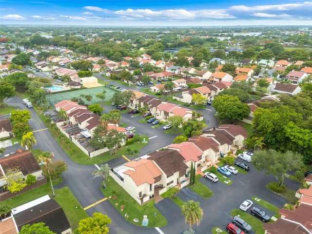 14932 SW 89TH ST, Miami, FL 33196