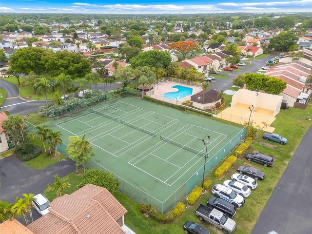14932 SW 89TH ST, Miami, FL 33196
