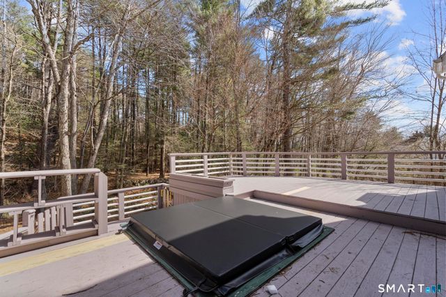 9 Thompson Hill Road, Canton, CT 06019