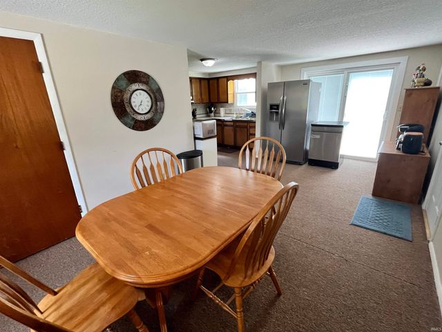 2536 Deerwood Drive, Fort Wayne, IN 46825