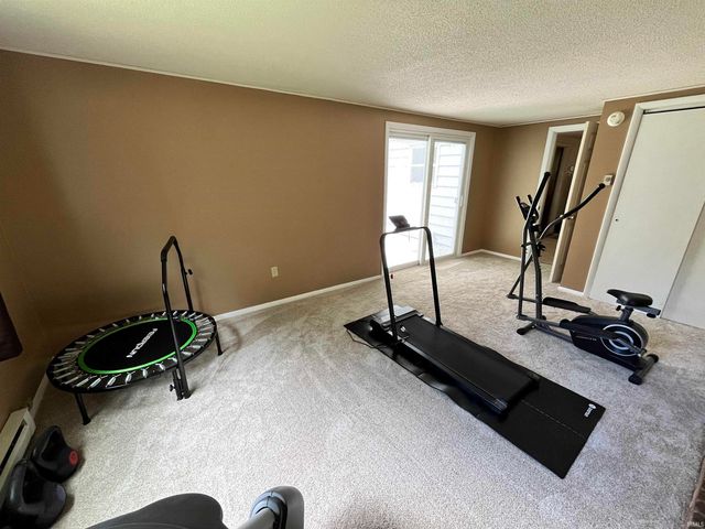 2536 Deerwood Drive, Fort Wayne, IN 46825