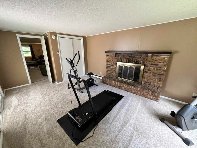 2536 Deerwood Drive, Fort Wayne, IN 46825