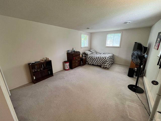 2536 Deerwood Drive, Fort Wayne, IN 46825