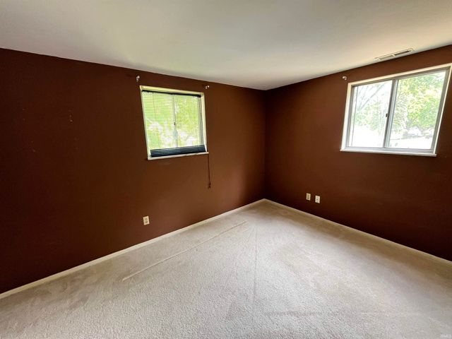 2536 Deerwood Drive, Fort Wayne, IN 46825