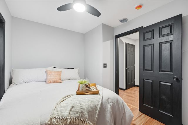 1122 32nd Street NE, Cedar Rapids, IA 52402