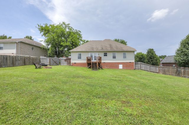 3334 Colchester Cir, Lebanon, TN 37087