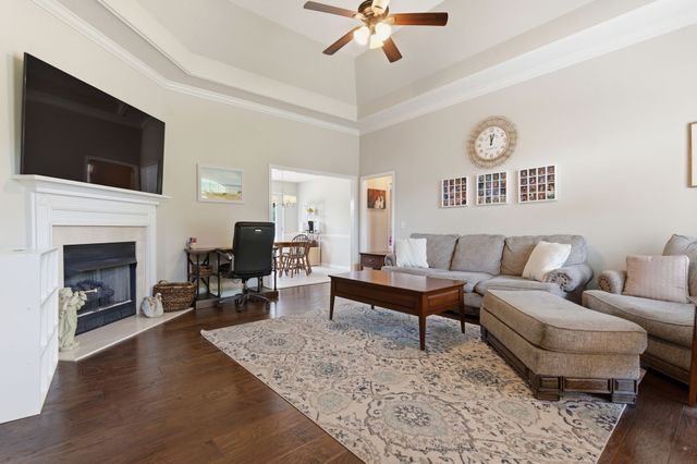 3334 Colchester Cir, Lebanon, TN 37087