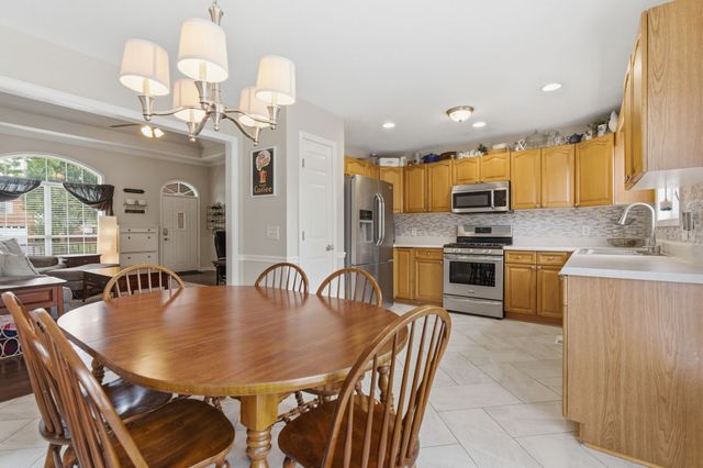 3334 Colchester Cir, Lebanon, TN 37087