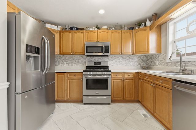 3334 Colchester Cir, Lebanon, TN 37087