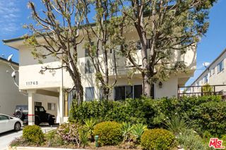 11743 Mayfield 3, Los Angeles, CA 90049