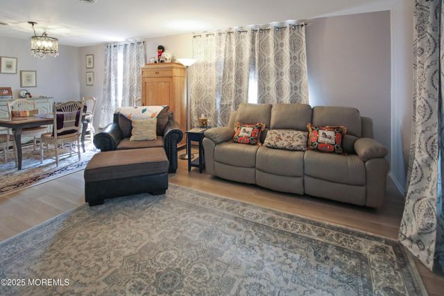 7b Musket Lane, Whiting, NJ 08759