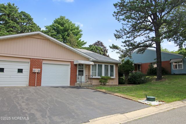 7b Musket Lane, Whiting, NJ 08759