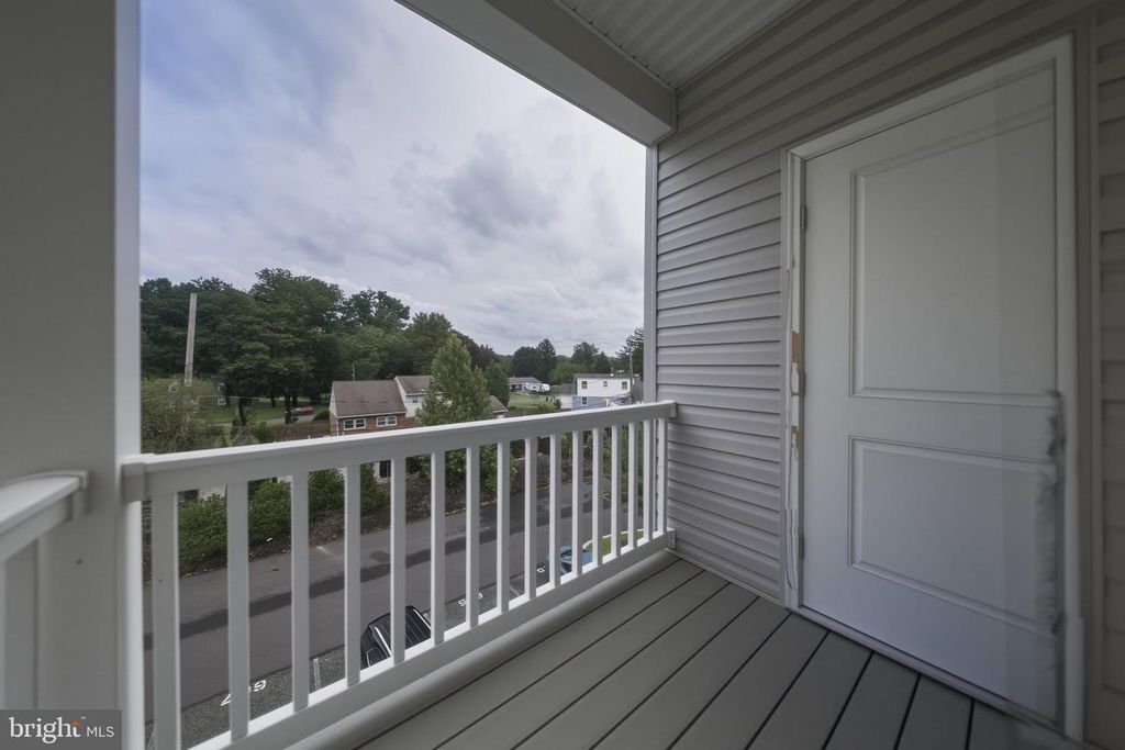 600 HARVIN WAY #632, Brookhaven, PA 19015 — photo 2