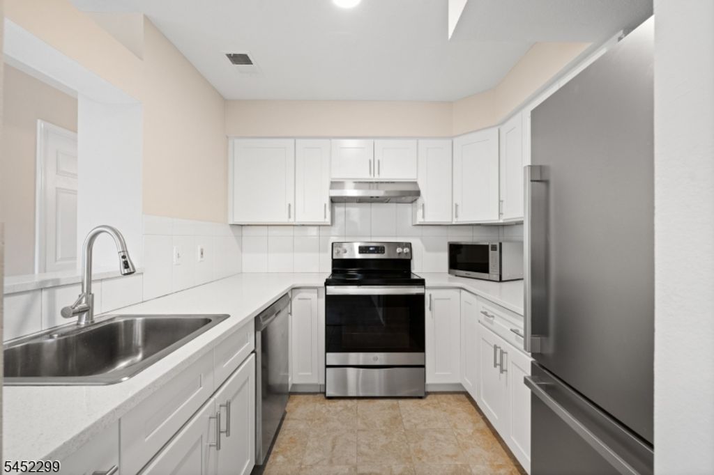 34 Wescott Road, Bedminster Twp., NJ 07921 — photo 5