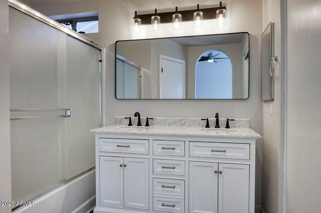 3771 E ELMINGTON Circle, San Tan Valley, AZ 85140