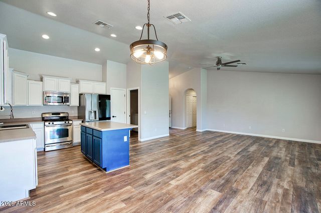 3771 E ELMINGTON Circle, San Tan Valley, AZ 85140