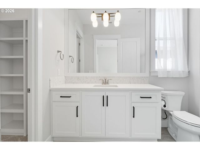 18206 Ne 87TH Way, Vancouver, WA 98682