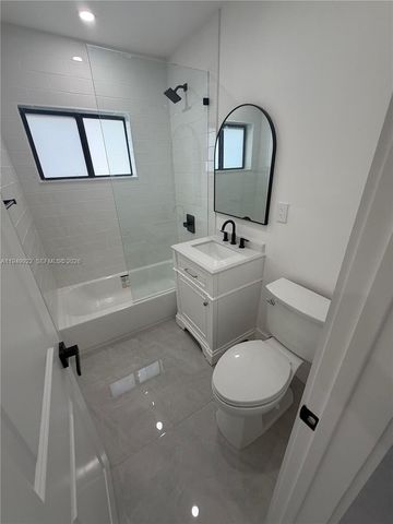 15920 NW 17th Ct, Miami Gardens, FL 33054