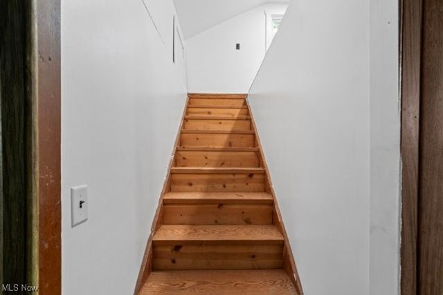 2730 Wilson Sharpsville Road, Cortland, OH 44410