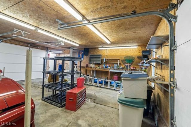 2730 Wilson Sharpsville Road, Cortland, OH 44410