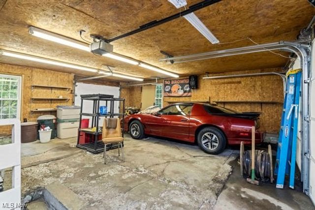 2730 Wilson Sharpsville Road, Cortland, OH 44410