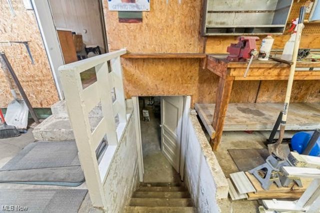 2730 Wilson Sharpsville Road, Cortland, OH 44410