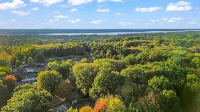 2730 Wilson Sharpsville Road, Cortland, OH 44410