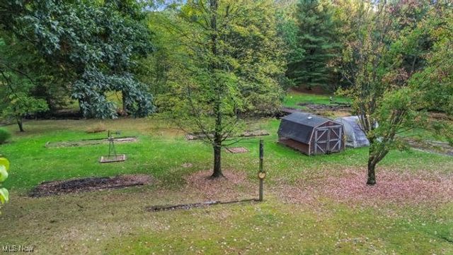 2730 Wilson Sharpsville Road, Cortland, OH 44410